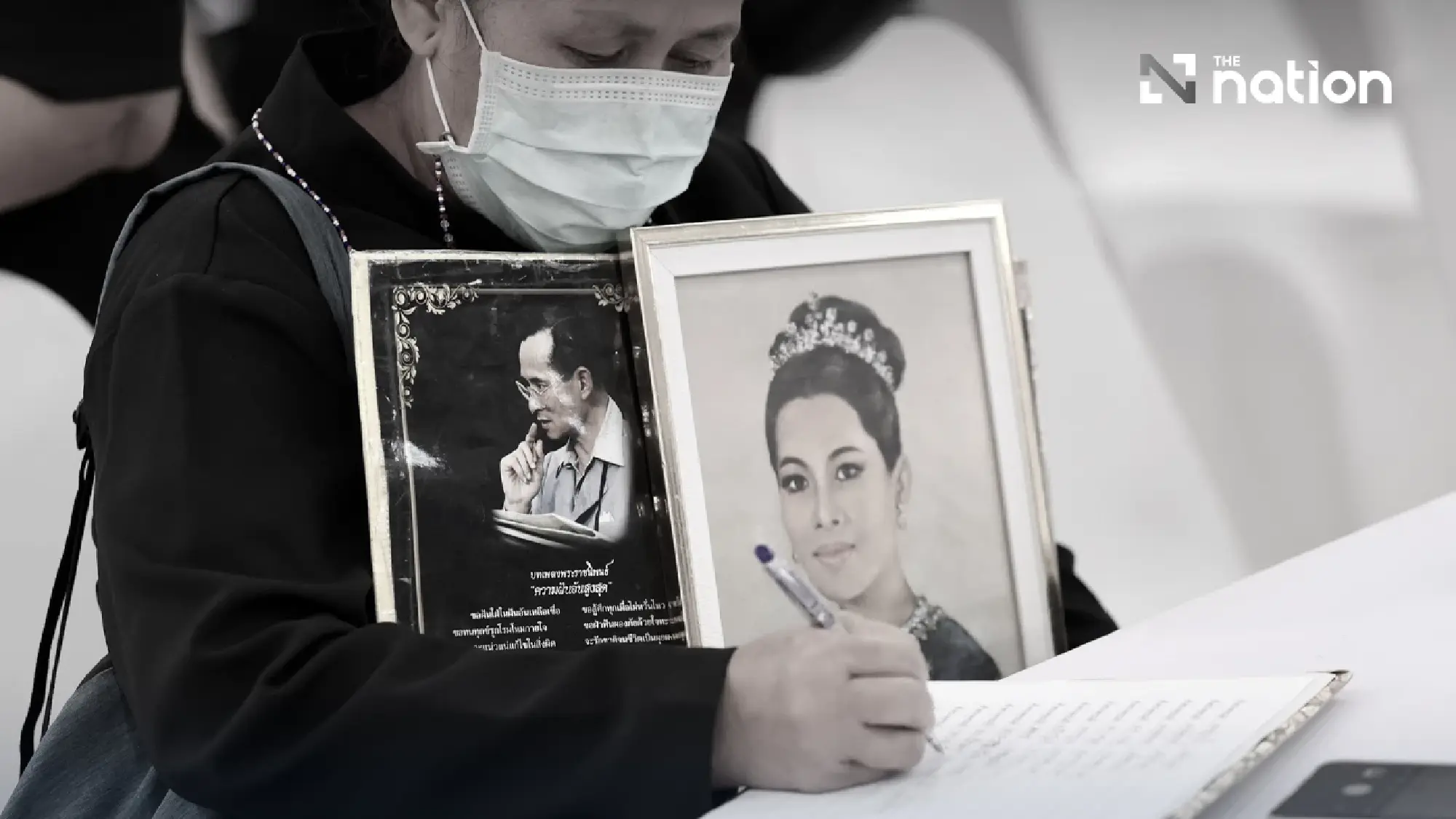 Ribuan Warga Thailand Berikan Penghormatan Terakhir untuk Ratu Sirikit